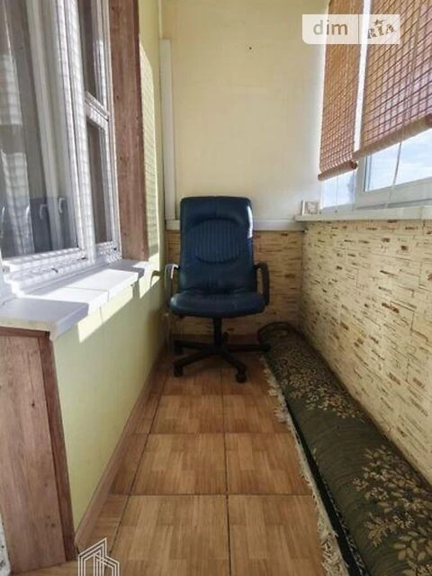 Sale of 3-room apartment 80 sq. m. on Mykoly Zakrevskoho str. 17 •