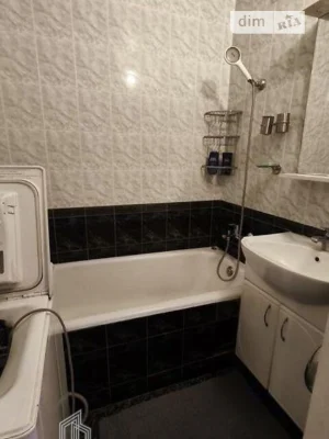 Sale of 3-room apartment 80 sq. m. on Mykoly Zakrevskoho str. 17 •