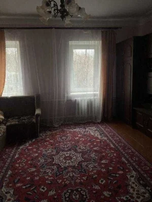 Продається частину будинку в Яківцях