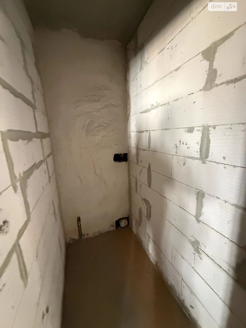 Apartment for Sale, Obolya