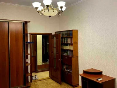 Apartment. Antonovicha st, Kyiv