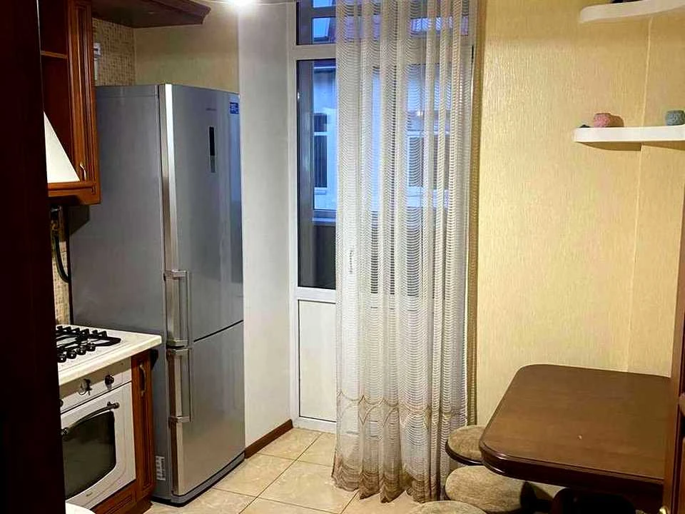 Apartment. Antonovicha st, Kyiv