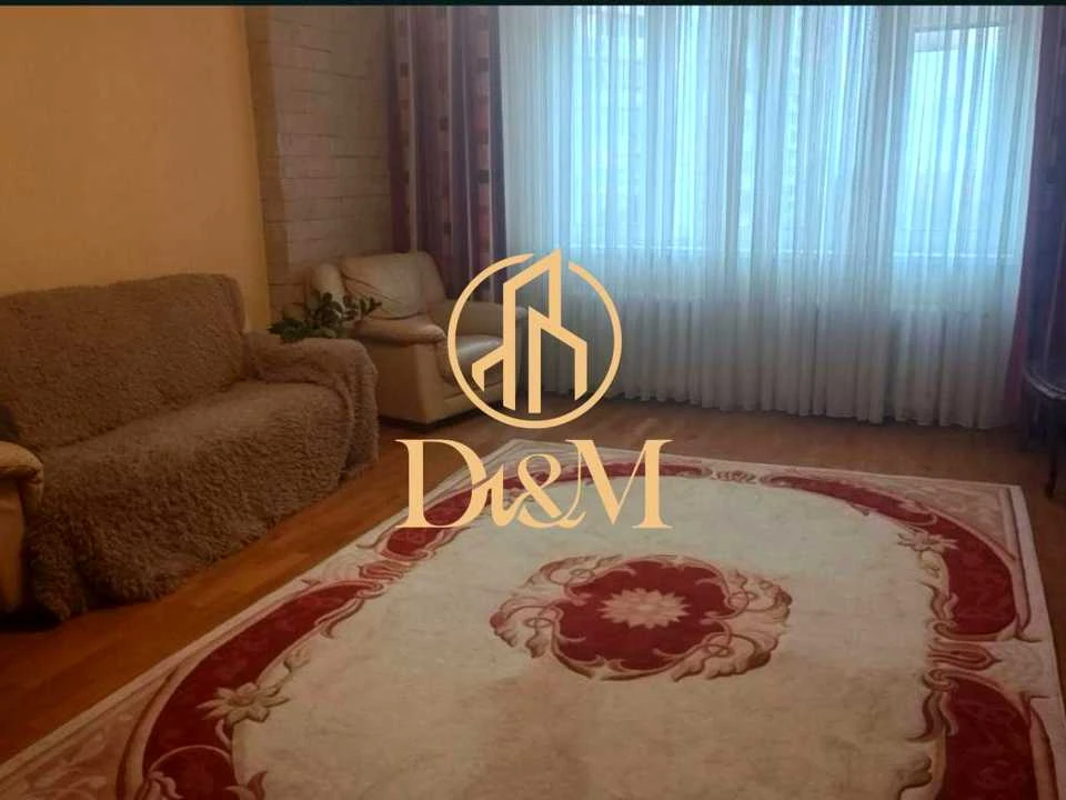 Квартира. Київ, Срібнокільська вулиця