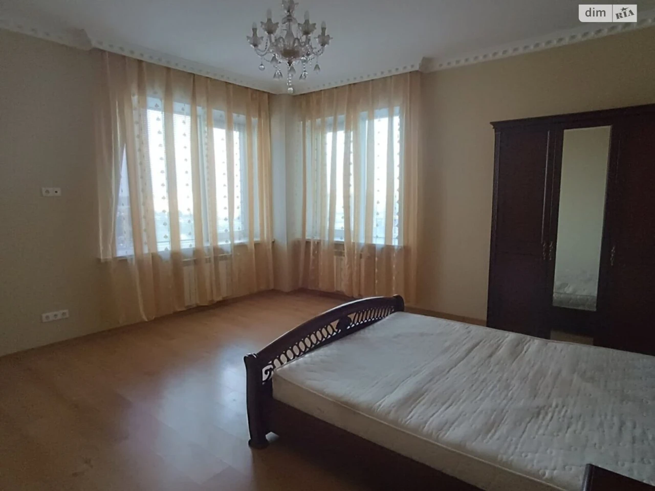 Long-Term Rental Apartment, Pospil