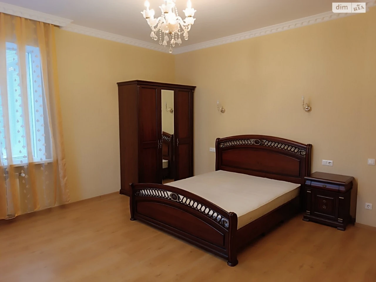 Long-Term Rental Apartment, Pospil