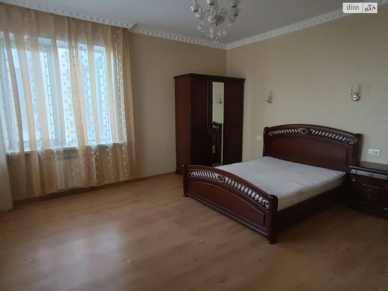 Long-Term Rental Apartment, Pospil