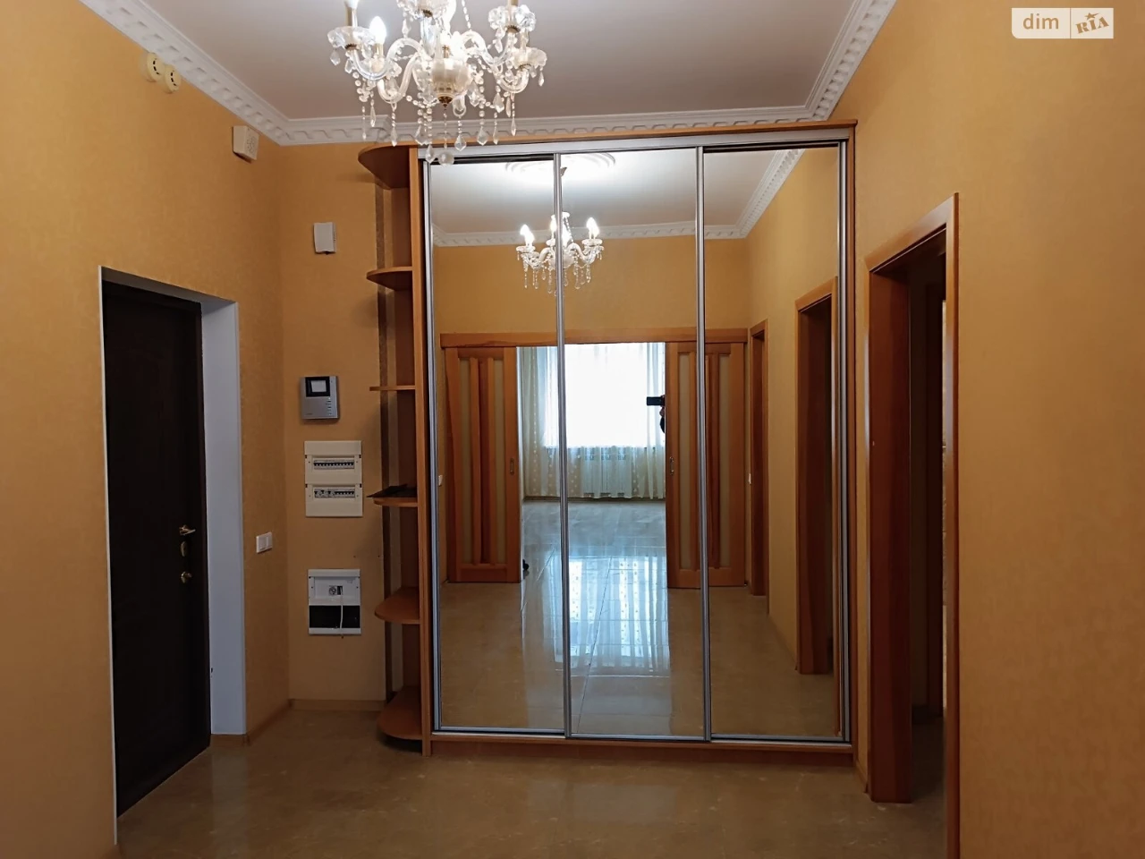 Long-Term Rental Apartment, Pospil
