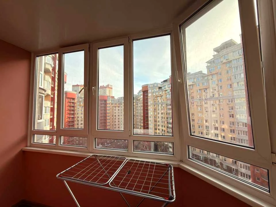 Квартира. Киев, улица Юлии Здановской