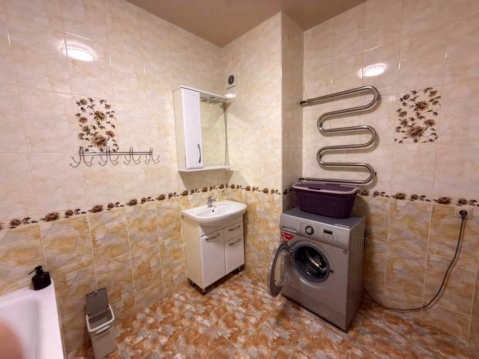 Квартира. Киев, улица Юлии Здановской
