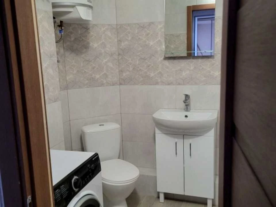 Квартира. Київ, Коноплянська вулиця