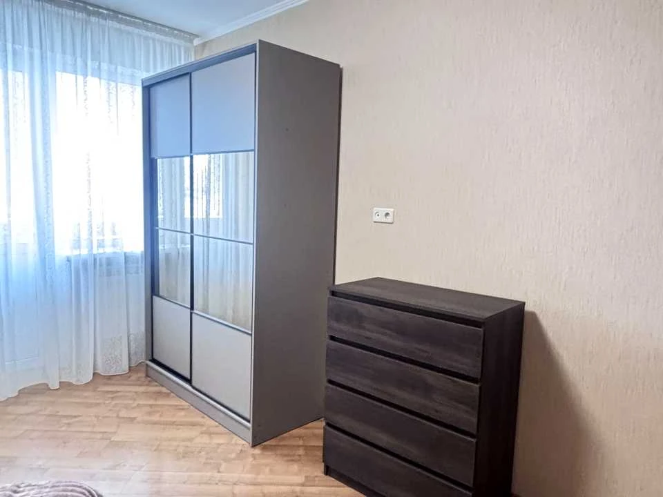 Квартира. Київ, Срібнокільська вулиця