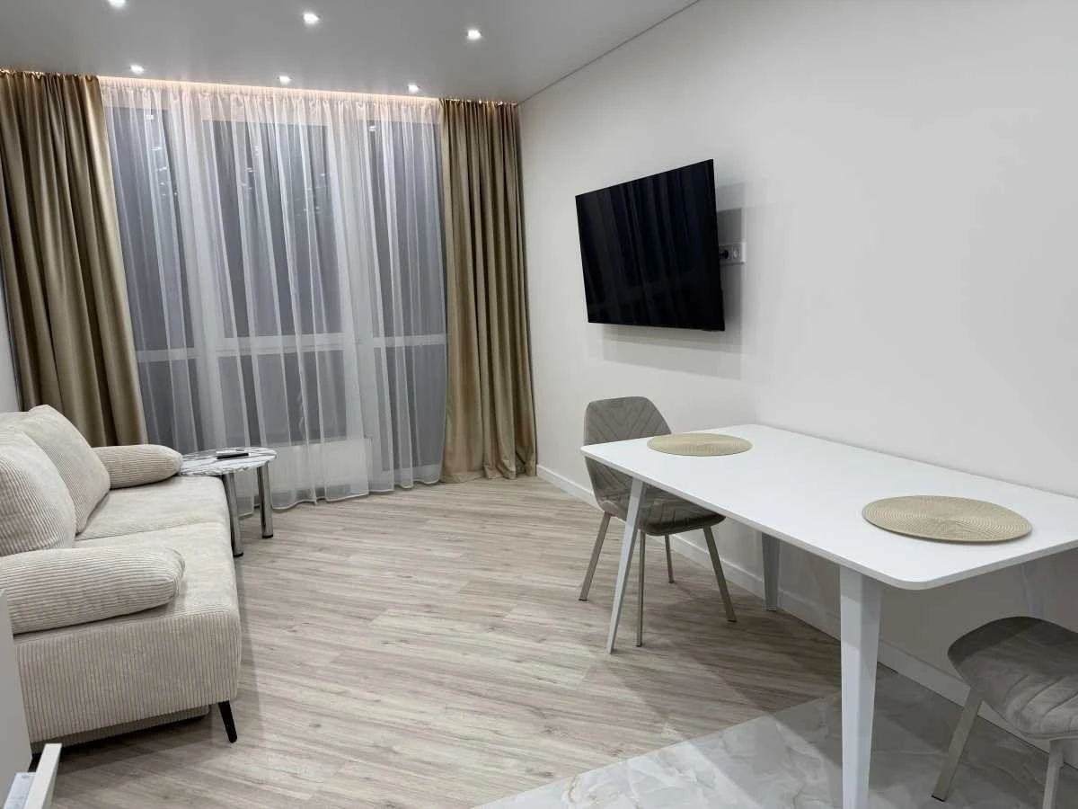 Rent 1-bedroom apartment 45 m², Family of the Kriste family, Kriste family street, 2