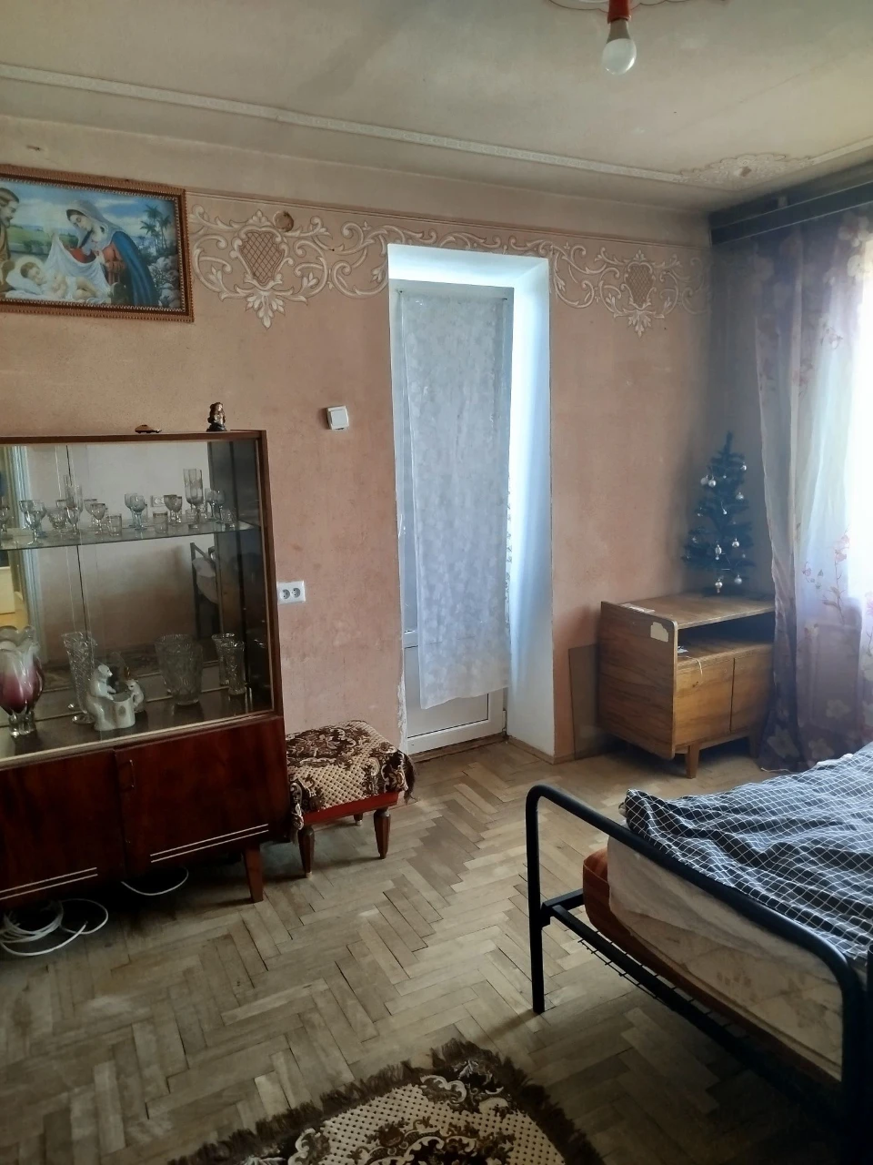 2 Rooms for Sale - Spacious