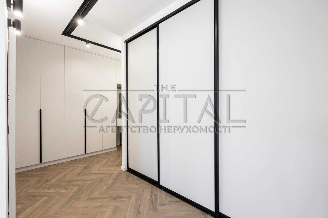 Apartment for Sale, Chicago Central House Residence, Antonovich Street