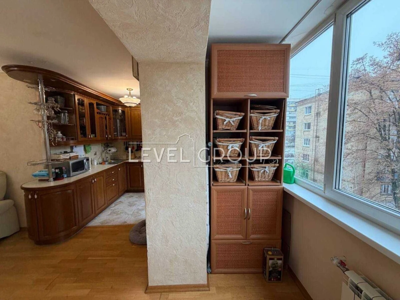 Sale of a cozy 3-bedroom apartment on Valeriy Lobanovsky Street