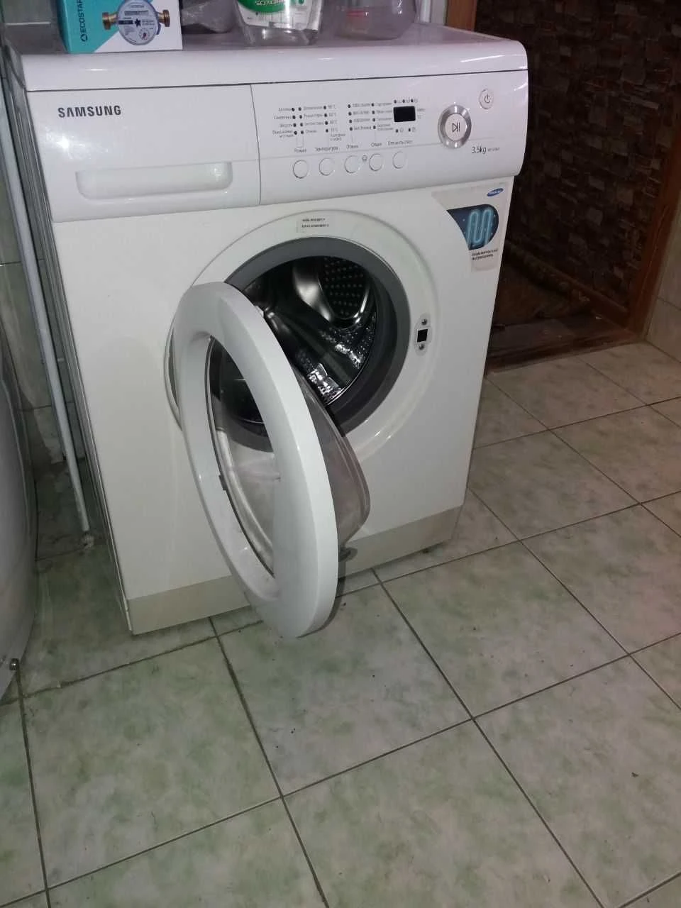 Excellent 2-room apartment at Zaboltonogo 24 999 U.S. dollars