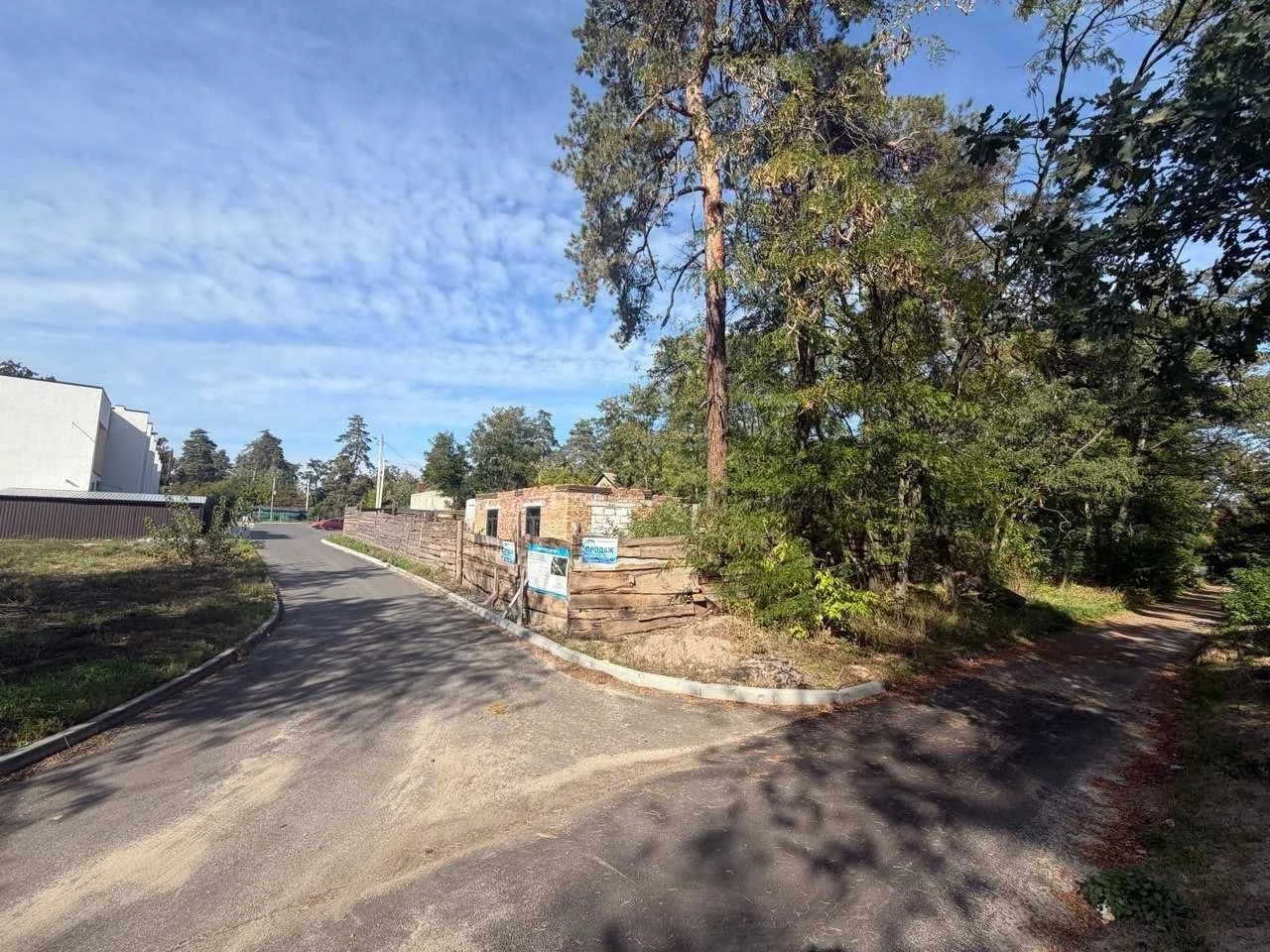 House (Land) FOR SALE WITHOUT COMMISSION