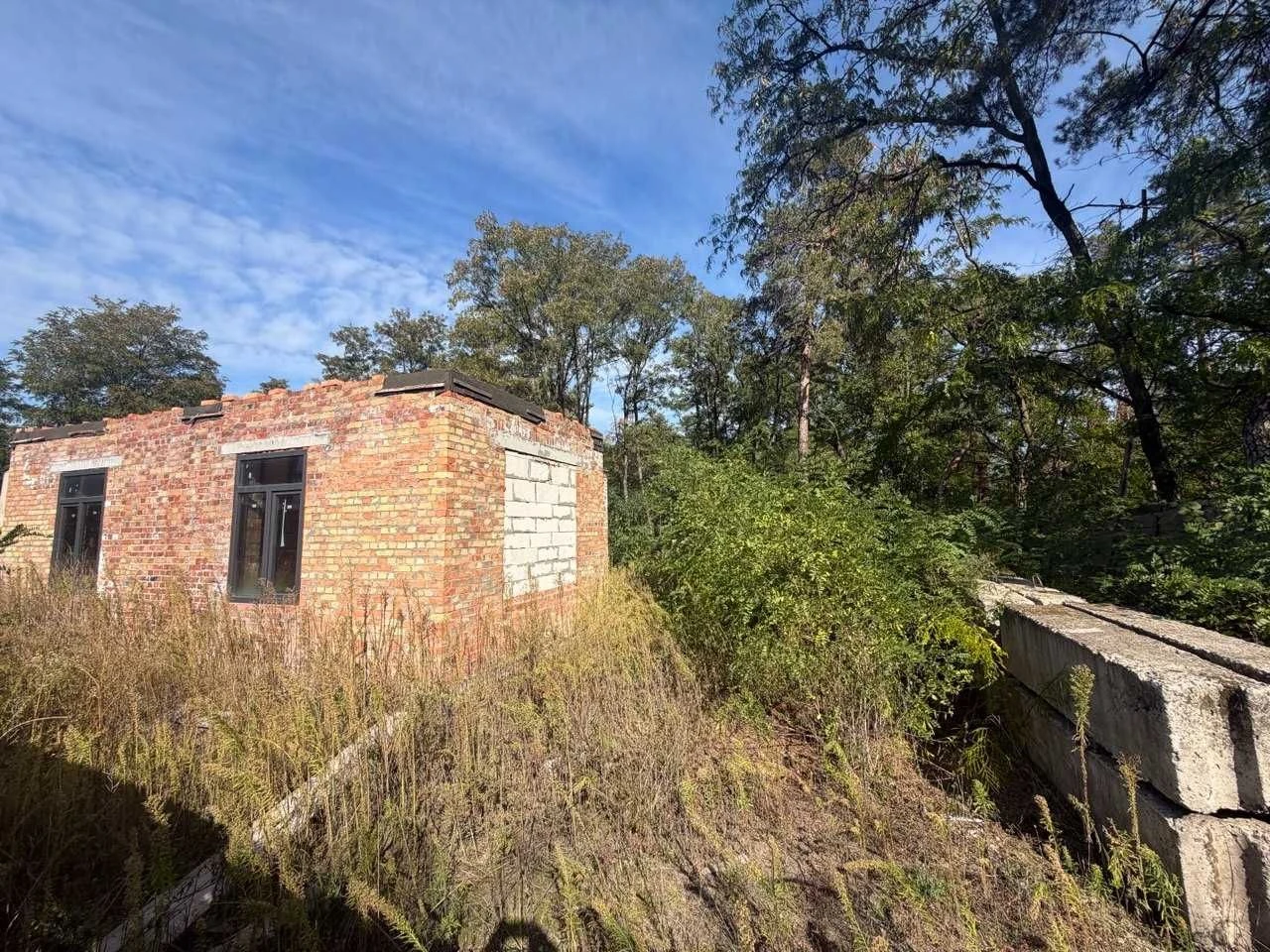 House (Land) FOR SALE WITHOUT COMMISSION