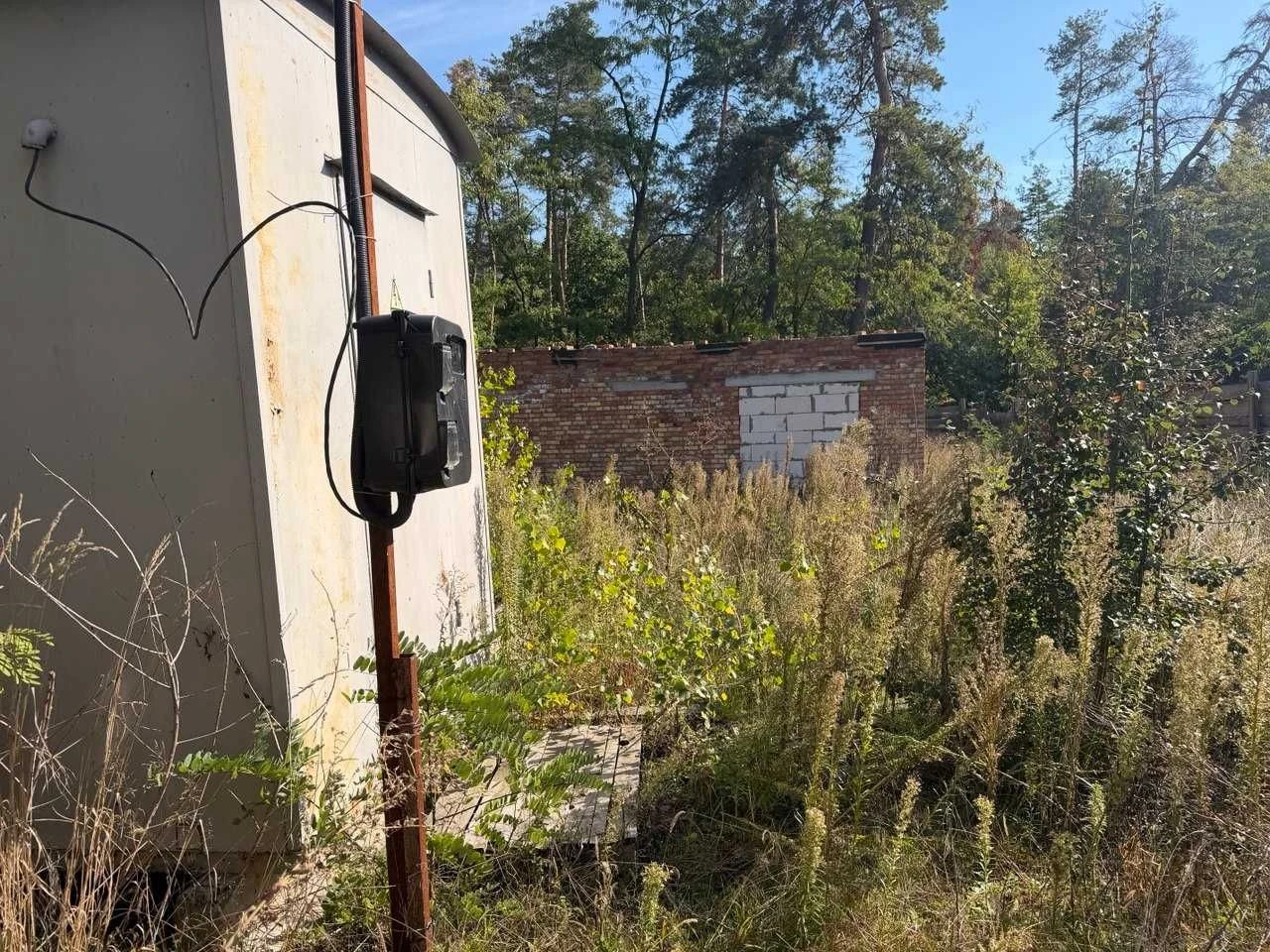 House (Land) FOR SALE WITHOUT COMMISSION