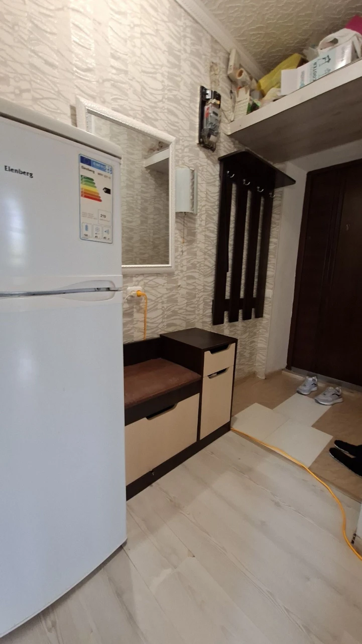 For Sale: 1-room apartment with gas heating