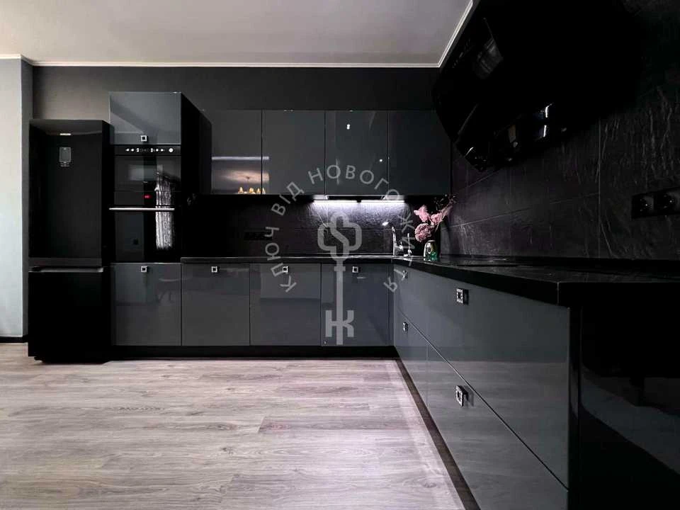 Apartment. Ghnata Hotkevych st, Kyiv