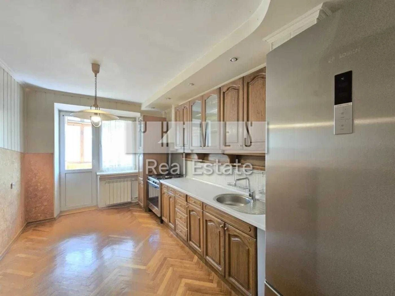 Sale of a 3-room apartment in the historic center of Kyiv