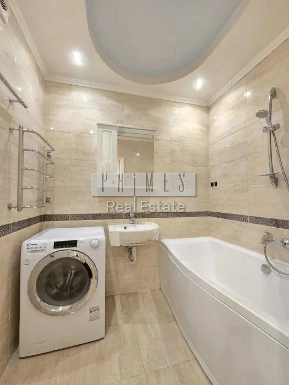 Sale of a 3-room apartment in the historic center of Kyiv