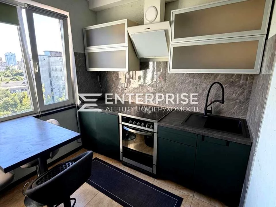 Apartment. Panas Myrne st., Kyiv