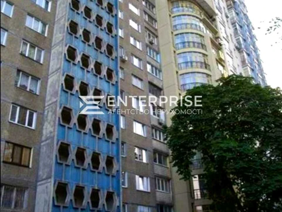 Apartment. Panas Myrne st., Kyiv