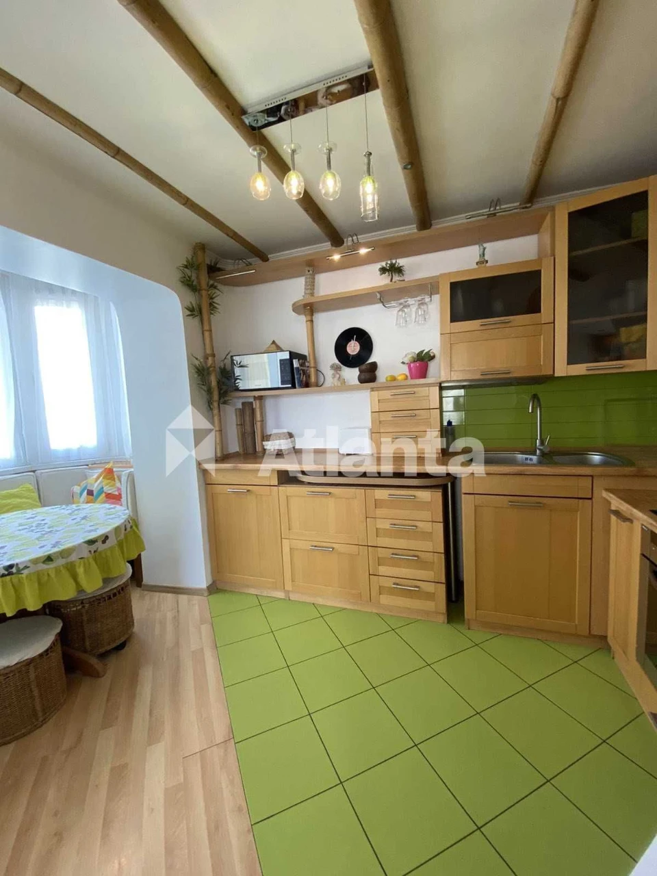 3 bedroom apartment with modern renovation on вул. Semyna Paliya