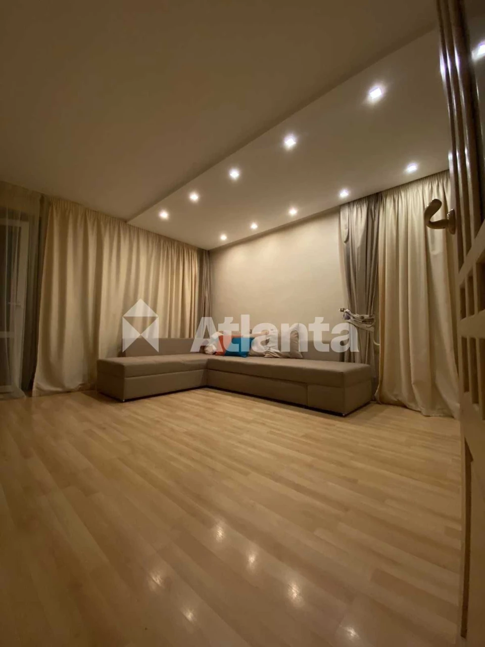 3 bedroom apartment with modern renovation on вул. Semyna Paliya