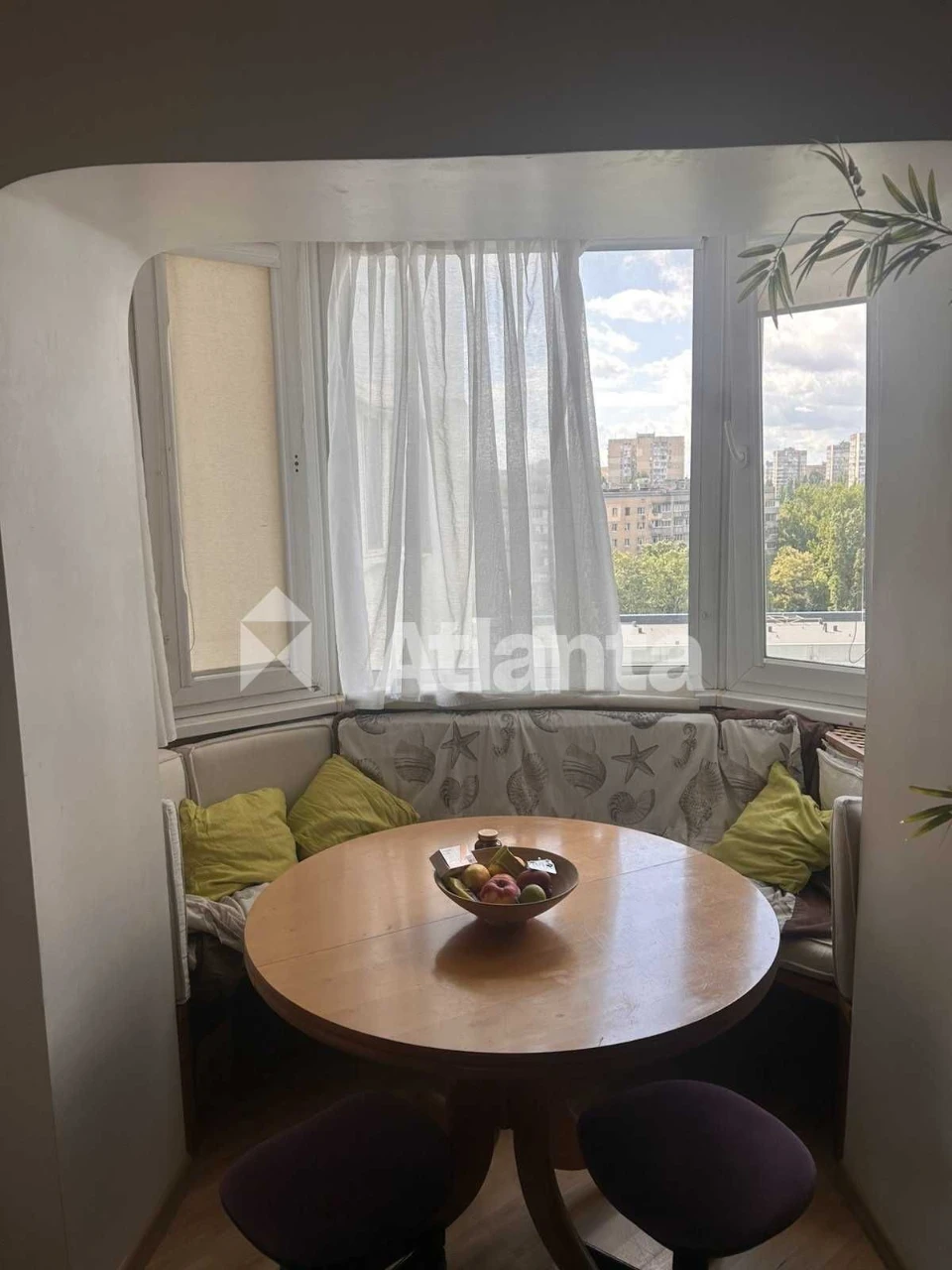 3 bedroom apartment with modern renovation on вул. Semyna Paliya
