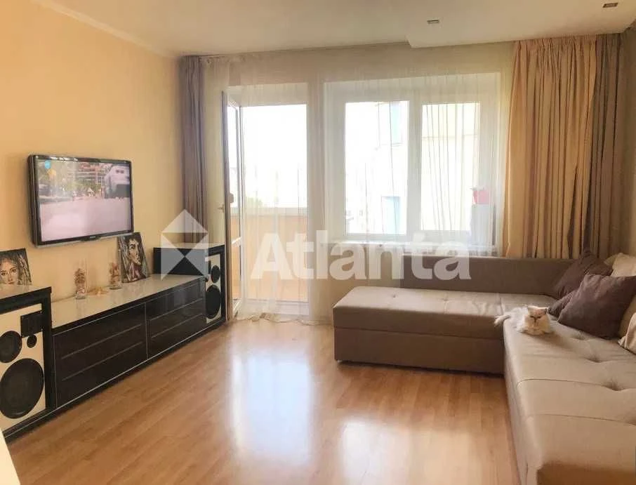 3 bedroom apartment with modern renovation on вул. Semyna Paliya