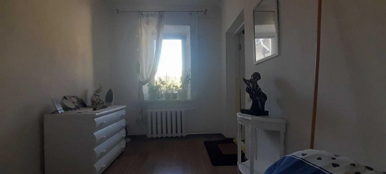 For sale 2-bedroom apartment on South Street / Kolontayskaya Street