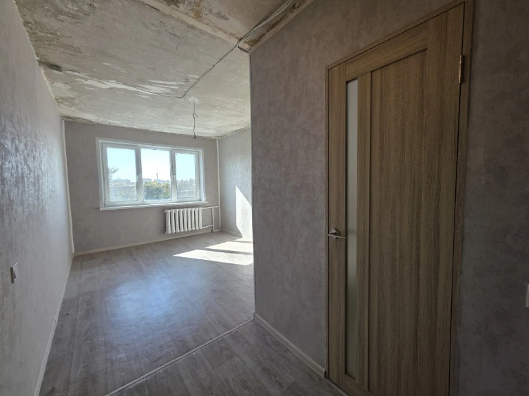Selling one-room apartment (guest room) with its own bathroom