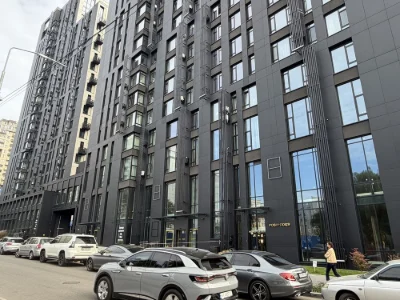 Без% розтермінування продаж 3к квартири 102 м  потолки 4 м Ж