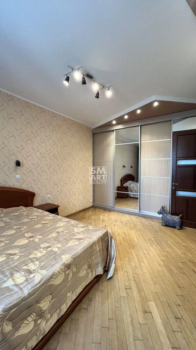 Продам 3-к квартиру 75м2. вул. Вернадського Академіка бул. (