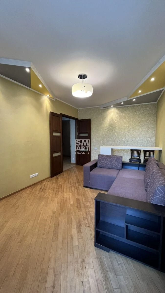Продам 3-к квартиру 75м2. вул. Вернадського Академіка бул. (