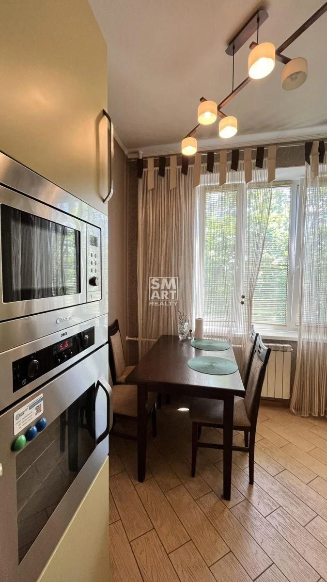 Продам 3-к квартиру 75м2. вул. Вернадського Академіка бул. (