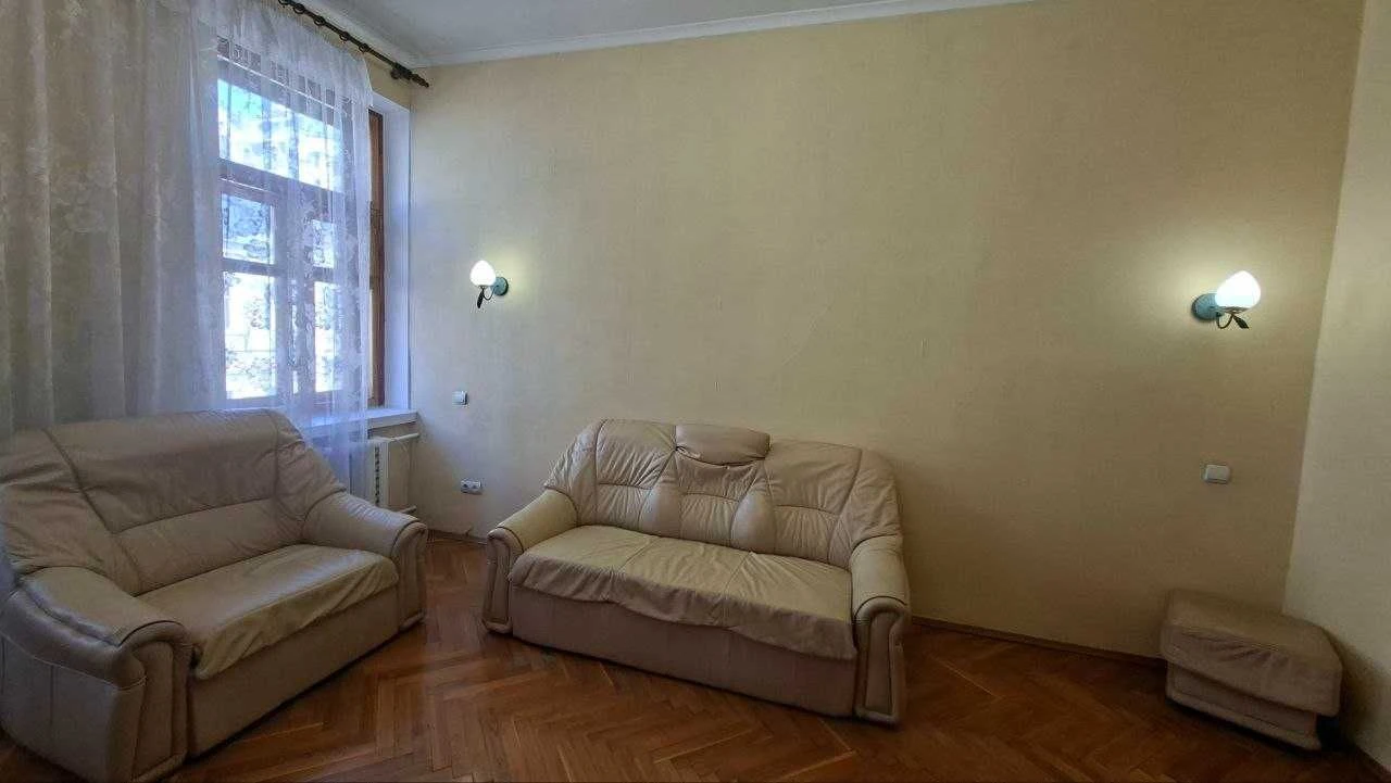 Продажа квартиры Центр  Прорізна Шевченківський район метро