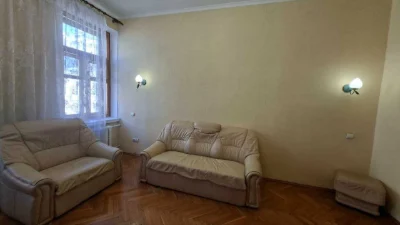 Продажа квартиры Центр  Прорізна Шевченківський район метро