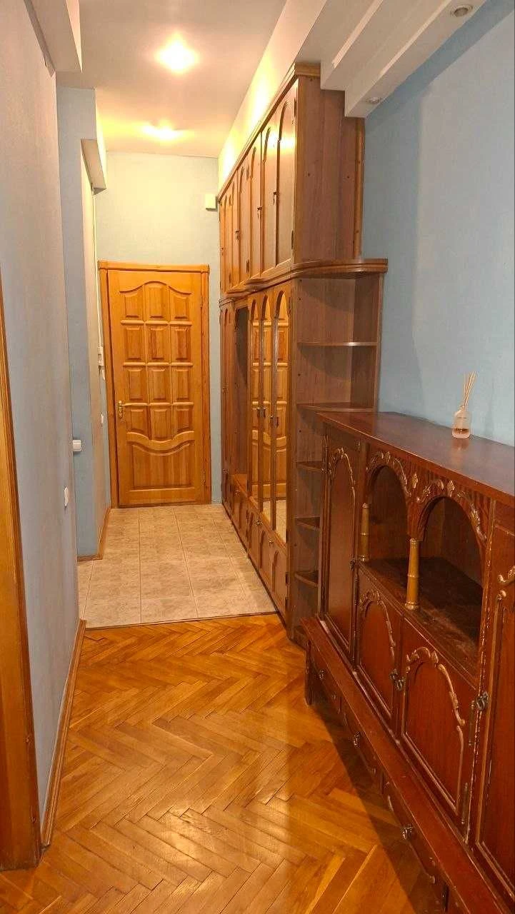 Продажа квартиры Центр  Прорізна Шевченківський район метро
