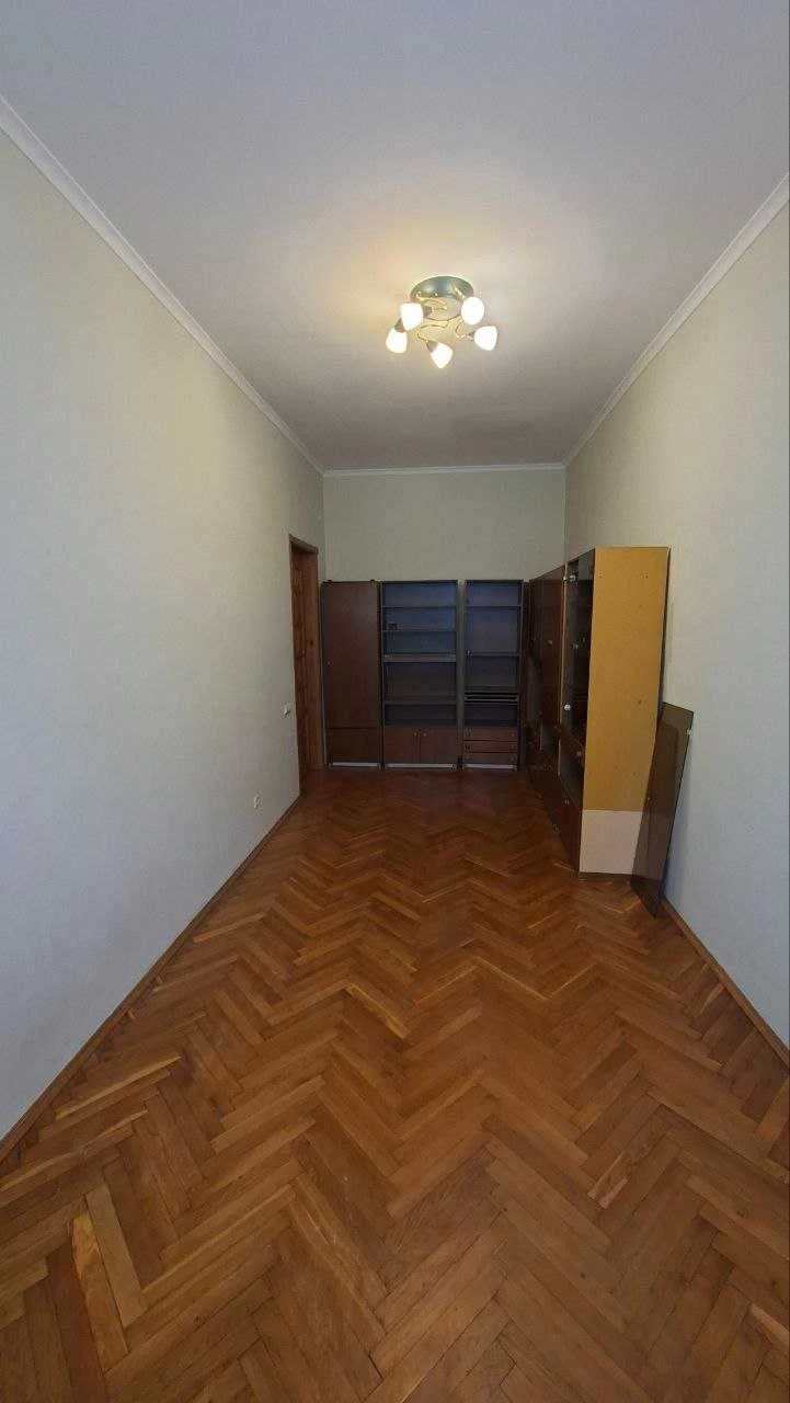 Продажа квартиры Центр  Прорізна Шевченківський район метро