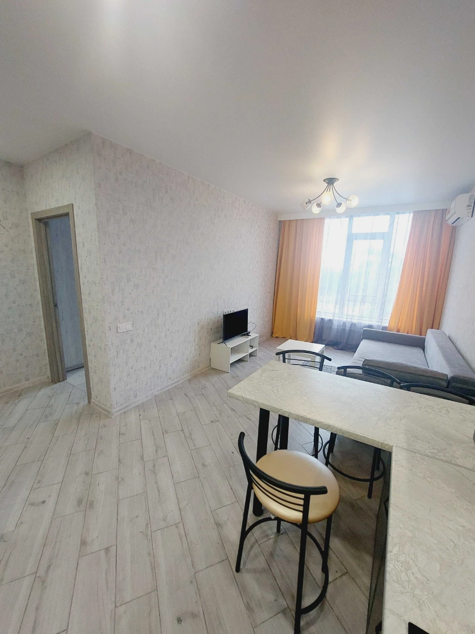 Продам СУПЕР 1 комн.квартиру по пр-ту Любомира Гузара 11, ЖК
