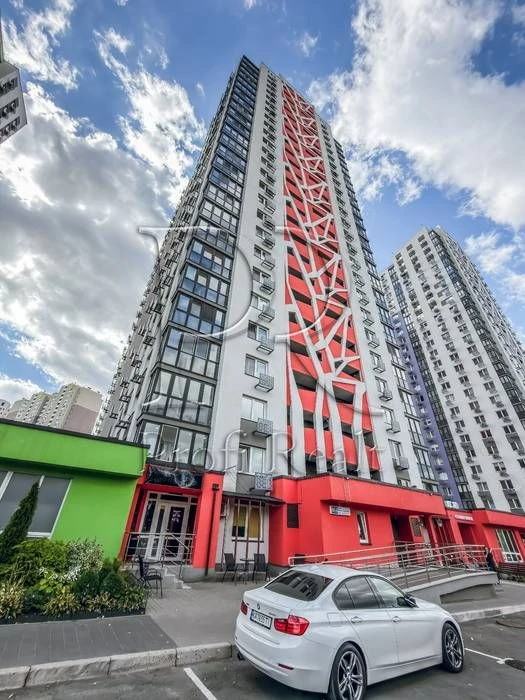 Продаж 1 кім. квартири Закревського Троєщина