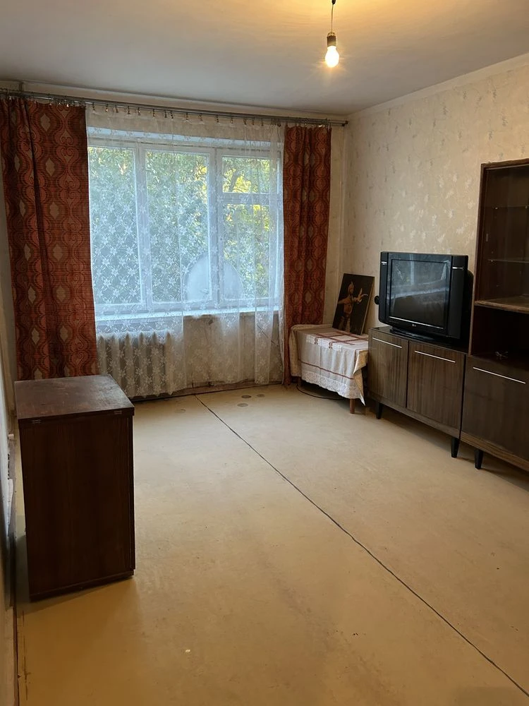 For Sale: 1-bedroom apartment on Pacyeva Street