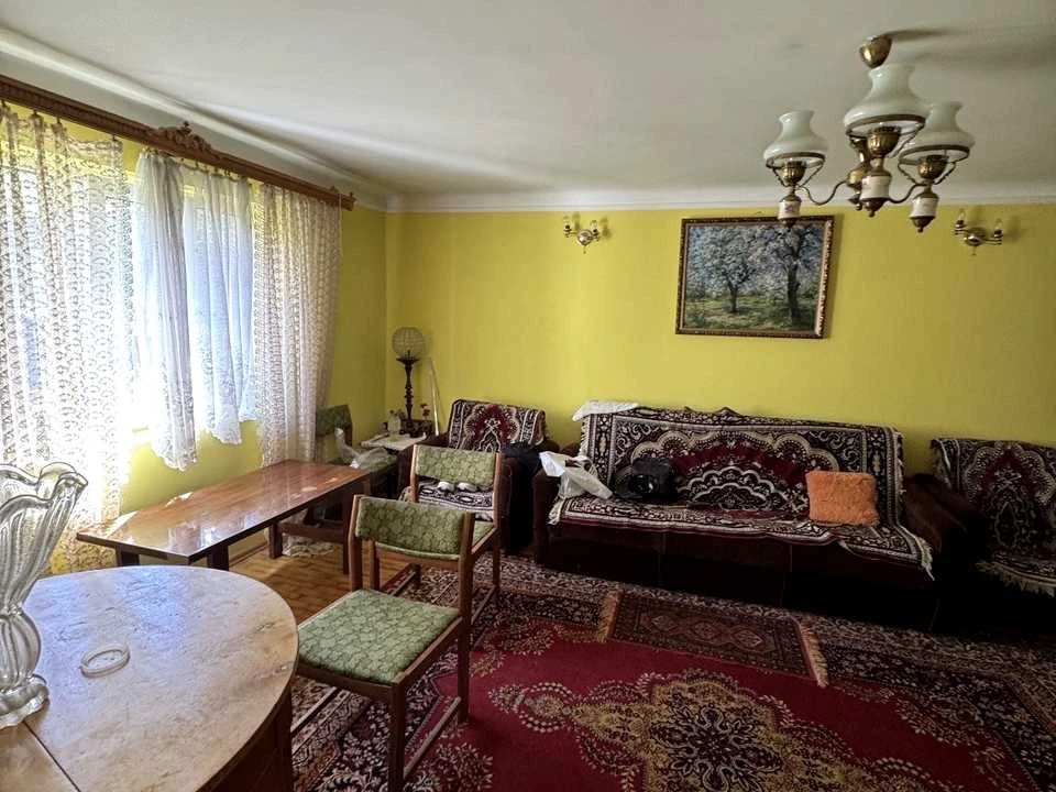 House. Chernivtsi, Kramatorska Street
