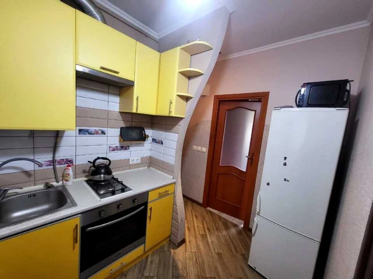 Квартира. Львів, Естонська вулиця