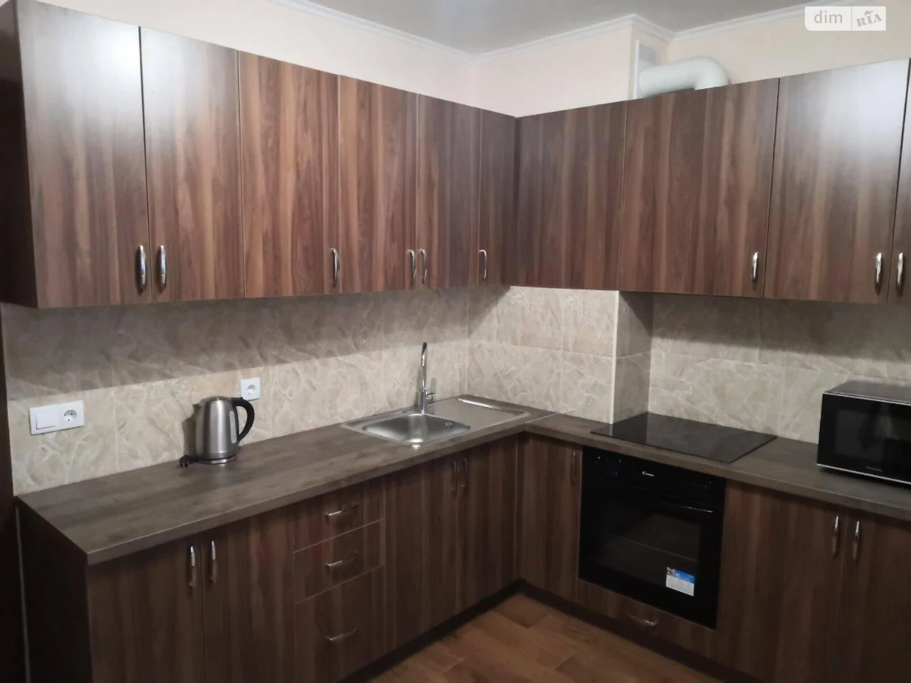 Long-Term Rental Apartment Rembaza