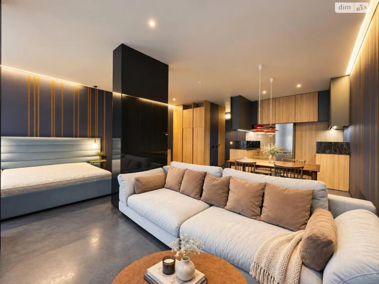 Long-Term Rental Apartment Solomyansky